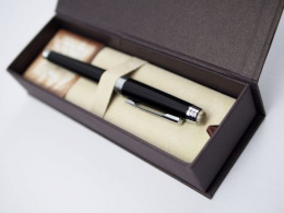 Rollerball pen with striped flint