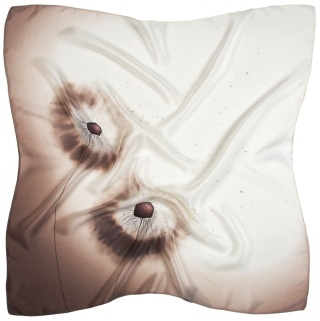 AM7-542 Brązowa Apaszka Jedwabna Ręcznie Malowana, 65x65cm