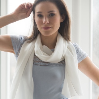 Ecru crepe silk scarf 180x45cm SZK-240