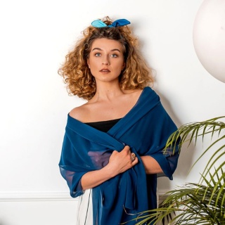 Granatowy jedwabny szal żorżeta 200x65 cm SZZ-339