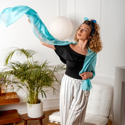 Niebiesko-turkusowy jedwabny szal żorżeta 200x65 cm SZZ-441