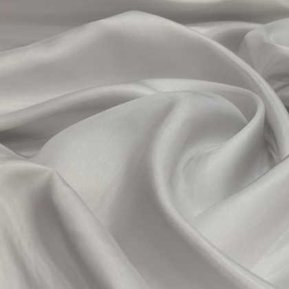 Jasnoszary jedwabny szal habotai 200x65 cm SZH-021