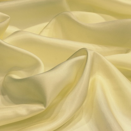 Kremowy jedwabny szal habotai 200x65 cm SZH-023