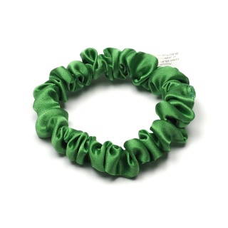Satynowa gumka do włosów frotka scrunchie slim jasnozielona