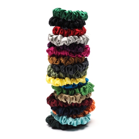 Satynowa gumka do włosów frotka scrunchie slim jasnobeżowa