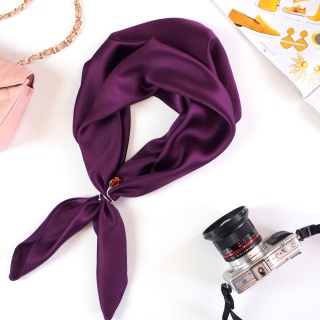 Śliwkowa Jedwabna Apaszka Satynowa, 70x70cm AS7-031