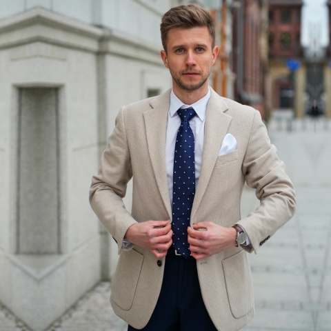 TWILL white hand-trimmed silk pocket square 30x30 cm