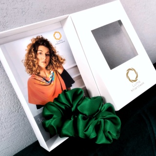 Jedwabna gumka do włosów scrunchie zielona JGS-004