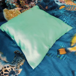 Jedwabna poszewka na poduszkę z satyny niebiesko turkusowa 40x40 cm jasiek