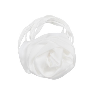 Jedwabny naszyjnik choker na szyję z różą ecru