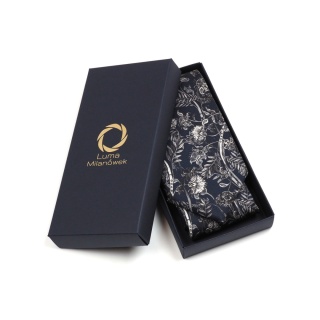 Krawat z jedwabiu włoskiego szyty ręcznie w Polsce