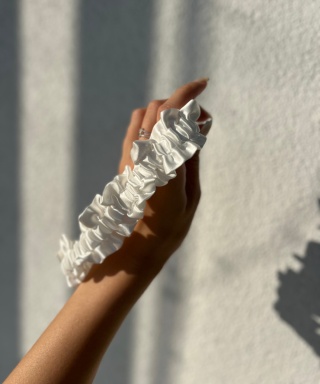 Silk ecru wedding garter