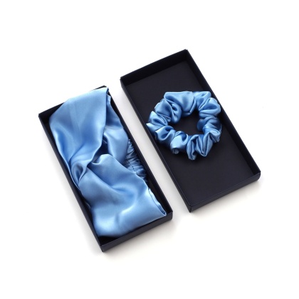 Jedwabny zestaw do włosów: opaska + gumka, jasnoniebieski ZOG-011