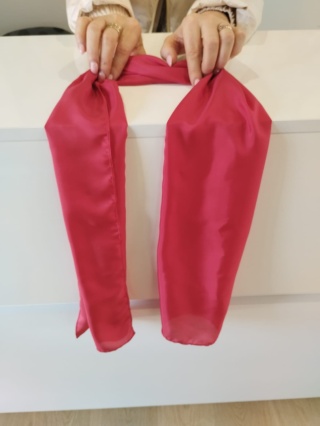 SKO-064 Szal czerwony, habotai, jedwab, 168x40 cm