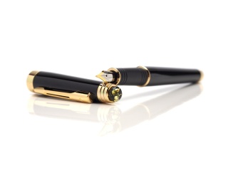 Golden fountain pen with green amber WPZ-12