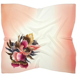 Apaszka jedwabna ręcznie malowana w kwiaty brzoskwiniowa 88x81cm AM-1059