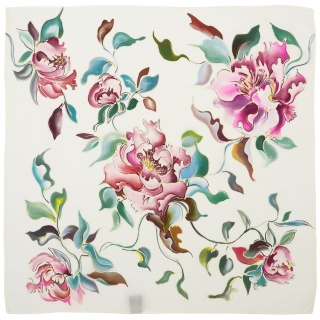 Hand-painted silk crochet hook Floral Whisper 55x55 cm AM5-048