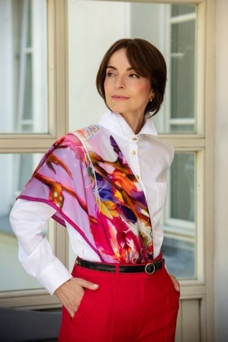 Apaszka jedwabna fioletowa z kwiatami i wróżką 88x88cm AD-008