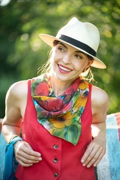 AM5-026 Apaszka Jedwabna Ręcznie Malowana Polne Kwiaty, 55x55cm(4)