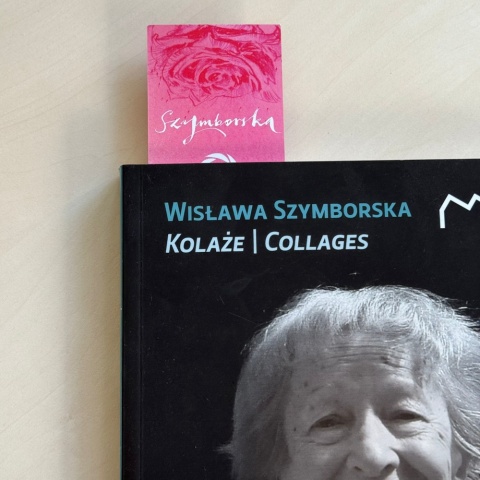 Silk scarf by Wisława Szymborska Portrait of a woman 68x68cm AD7-501