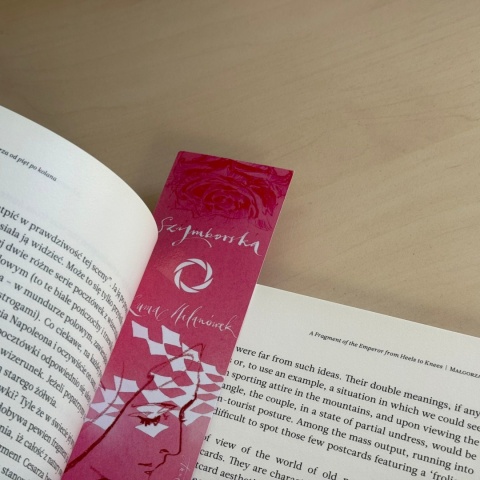 Silk scarf by Wisława Szymborska Portrait of a woman 68x68cm AD7-501