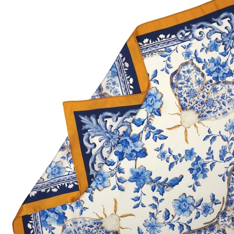 Apaszka jedwabna jedwabnik 68x68cm AD7-510