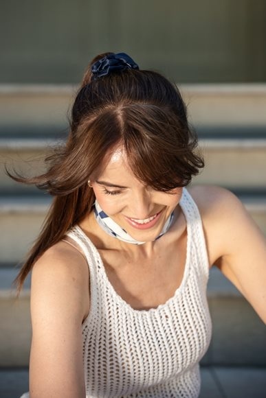 Apaszka jedwabna ręcznie malowana, Taniec goździków 90x90cm AM-083out