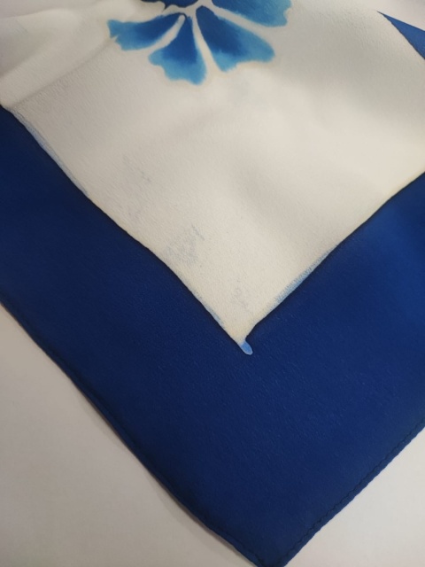 Apaszka jedwabna ręcznie malowana, Taniec goździków 90x90cm AM-083out