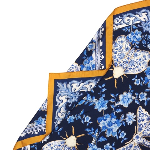 Silk scarf silkworm 52x52 cm AD5-520