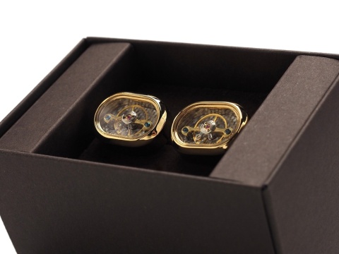 Spinki do koszuli z mechanizmem wahadłowym złote