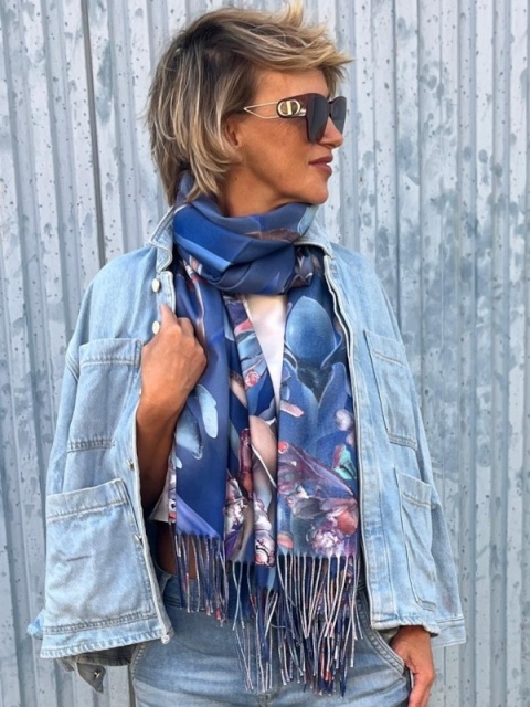 Szalik na zimę motyle niebieski 200x70cm