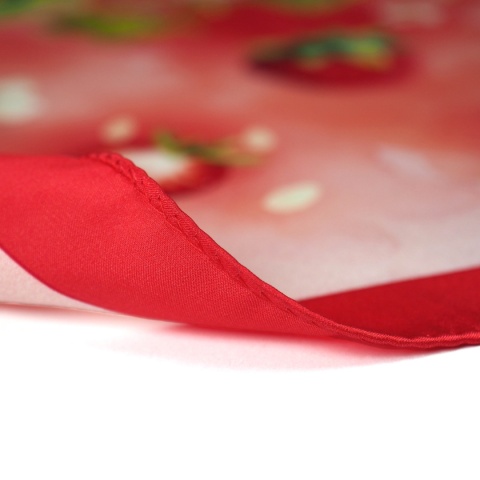 Double-sided silk scarf with strawberries from Milanówek 68x68cm AD7-071