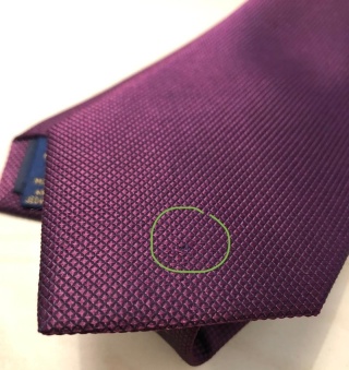 Jedwabny krawat żakardowy w mikrowzór bordo KR-679-OUT2