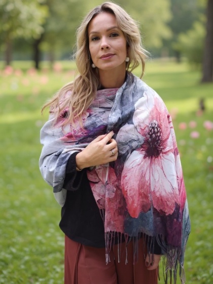 Viscose scarf with pink flowers 200x70cm
