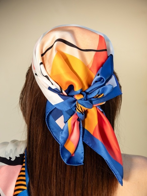 AD7-068 Silk satin scarf, matt-gloss, pop art 68x68cm