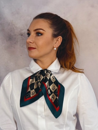 Unikat jedwabna apaszka w koty 68x68cm AD7-029