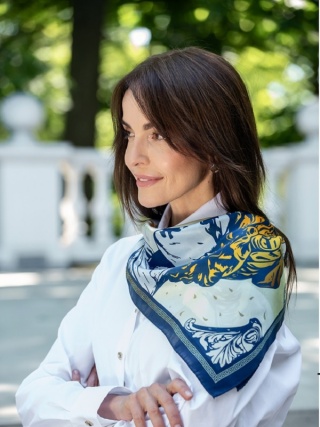 Jedwabna gawroszka jedwabna dwustronna antyczna Grecja 53x53cm AD5-158