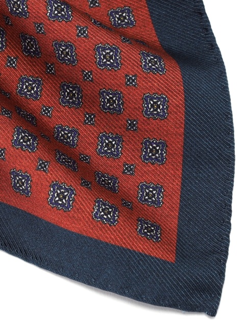 Jedwabna poszetka do marynarki 30x30 cm PJ-069