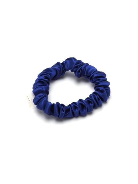 a silk band for hair