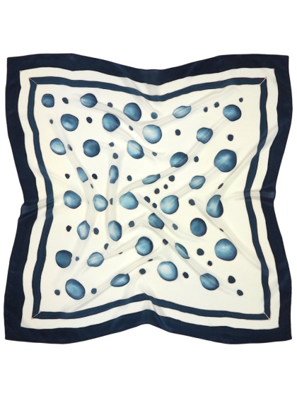 Apaszka jedwabna ręcznie malowana w niebieskie groszki 90x90cm AM-077