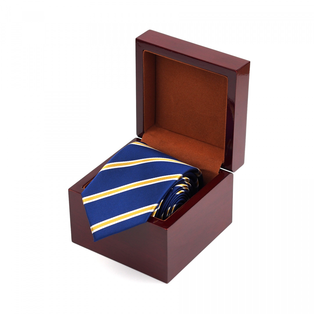 KRD-556 Krawat jedwabny w drewnianym pudeku